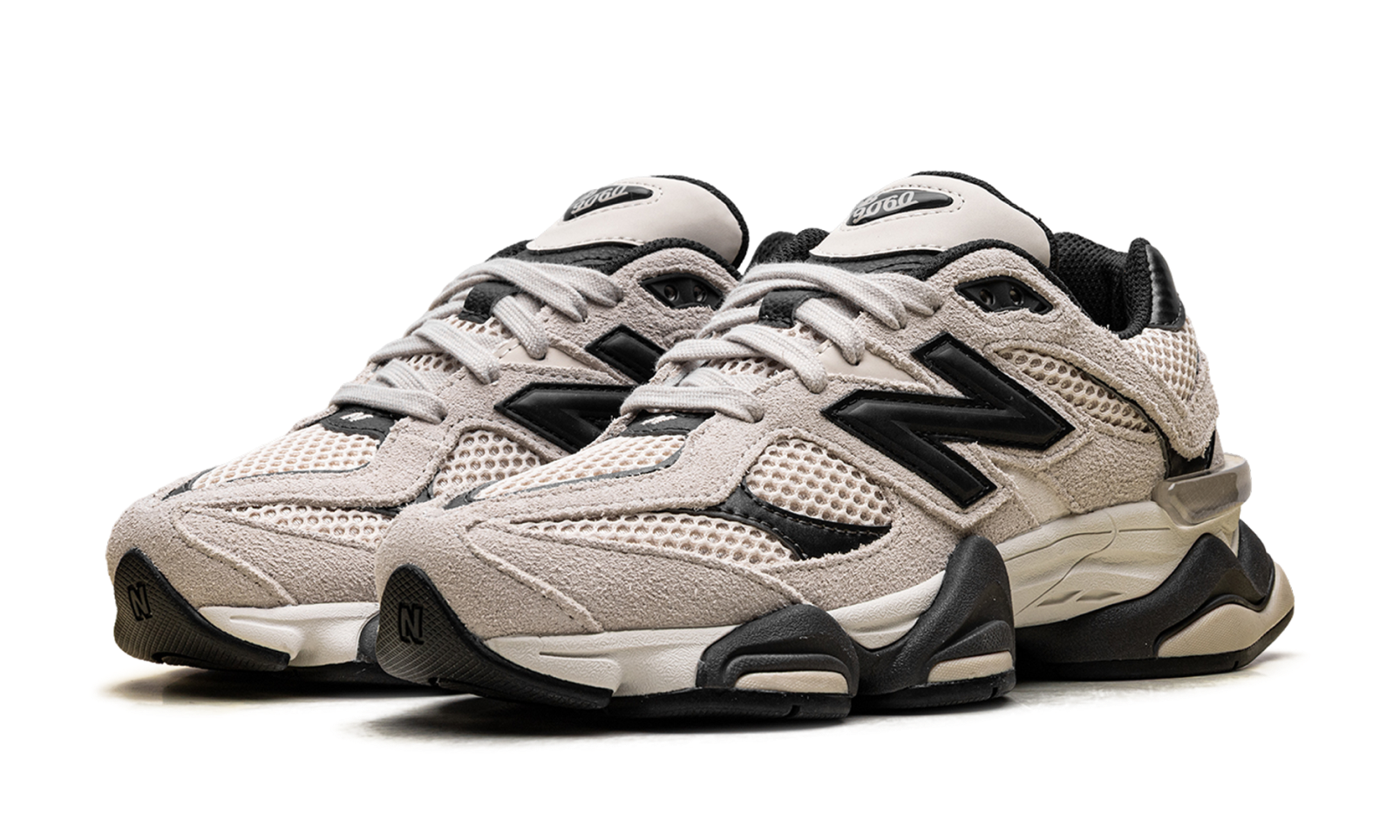 9060 Timberwolf Black Cement