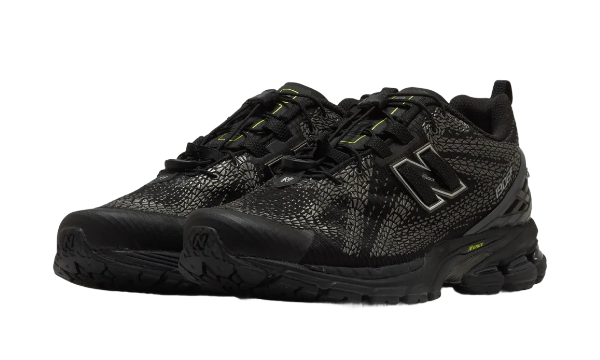 New Balance 1906F Black Alkine Green