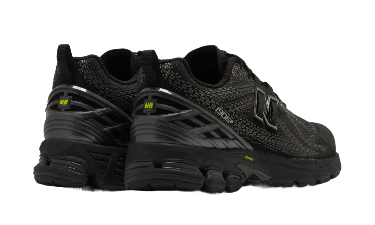 New Balance 1906F Black Alkine Green
