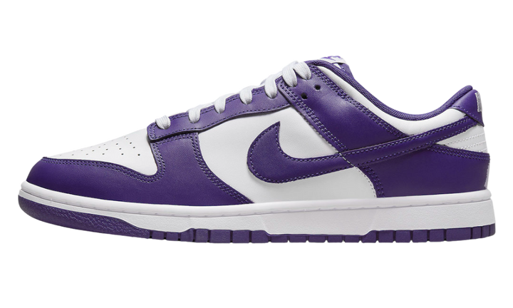 Nike Dunk Low Championship Court Purple cipő fehér és lila bőrrel.