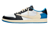 Air Jordan 1 Low OG Fragment x Travis Scott cipő fehér, fekete és kék színben.