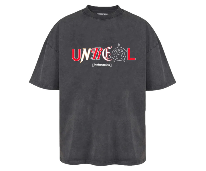 Kőmosott fekete UNREAL Industries póló.