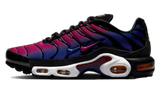 Nike Air Max Plus Patta FC Barcelona cipő rózsaszín és kék színátmenettel.