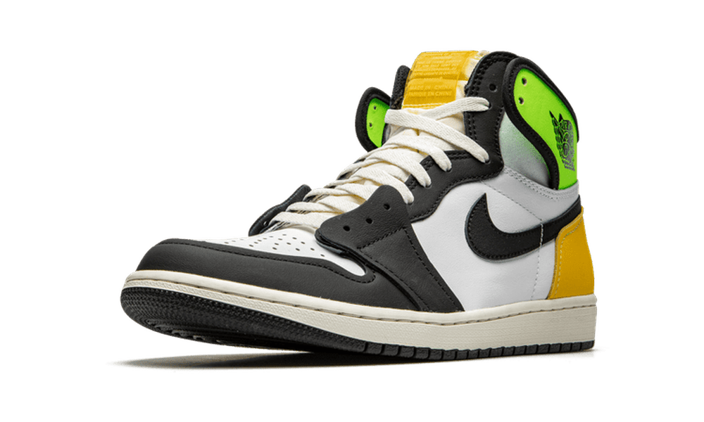 Nike Air Jordan 1 Retro High Volt Gold (40.5)