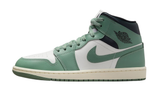 Buty Air Jordan 1 Mid w kolorze Jade Smoke z białymi i zielonymi panelami.