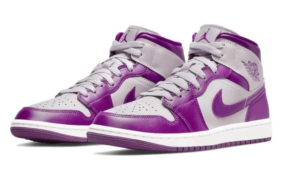 Air Jordan 1 Mid Magenta