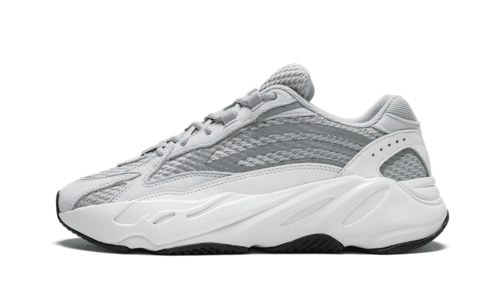 Yeezy Boost 700 V2 Static (38 2/3)