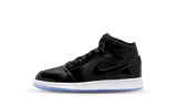 Air Jordan 1 Mid SE Space Jam fekete patent bőr cipő.
