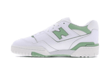 New Balance 550 fehér és mentazöld sportcipő.