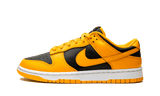 Nike Dunk Low Goldenrod cipő fekete és sárga színben.