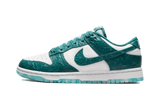 Nike Dunk Low Ocean női cipő fehér és kék színben.